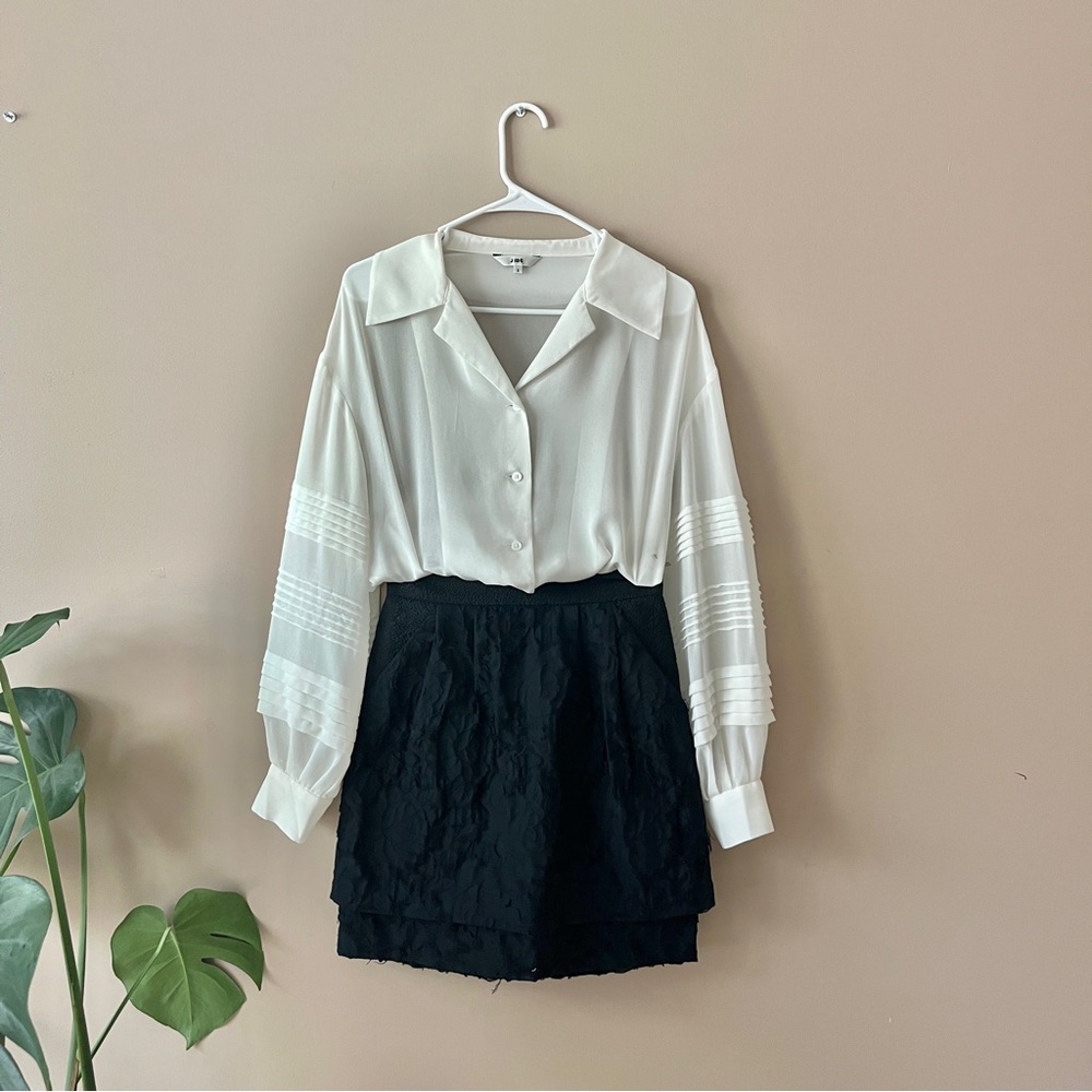 H&M Black Skirt Sz 4